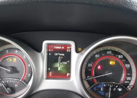 2017 Dodge Journey Sxt z USA, uszkodzony, nr VIN 3C4PDCBG5HT572968